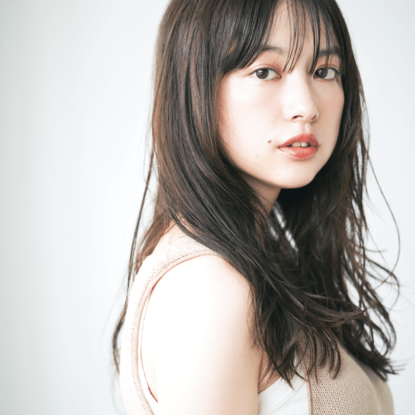 目が合うだけで落とせる髪がある！？   一目惚れを誘うゆるふわロングのつくり方