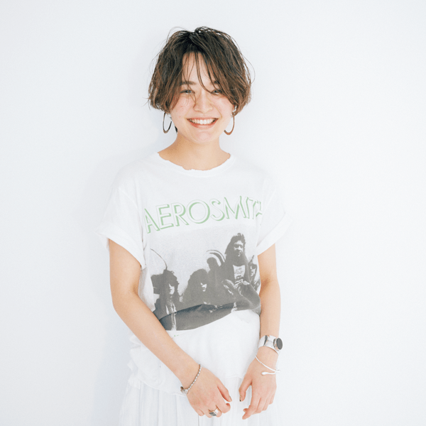 隠さないからこそ際立つ スマートなVライン☆