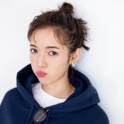 【スウェットをおしゃ見せさせるには?】手抜きコーデに見せないスウェットの日のヘアスタイル6選