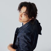 武知海青「僕の目標はイケオジ！(笑)」最近大人買いしたものから子供っぽい瞬間まで！きゅんとする魅力をたっぷりお届け