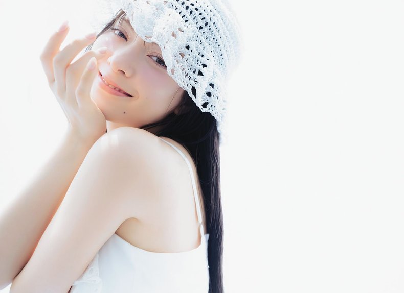 八木アリサ。ar7月号より