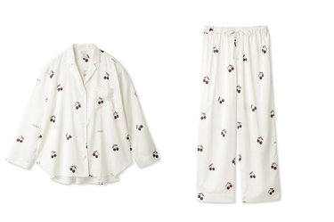 アーバンチェリー柄サテンシャツ&ロングパンツ 愛用率高めの3大