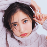 赤リップなのにキツく見えない♡　透け感がある赤リップ４選