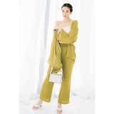 【365days色っぽ】瞬時にしゃれるセットアップはピスタチオカラーで洗練度100％