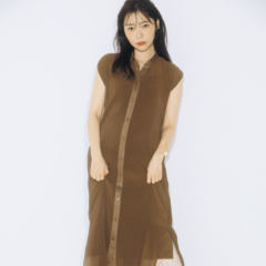 指原莉乃「こんなにオシャレになれるんだー♡」ワンピースの重ね着で【アカ抜けた】着こなしに