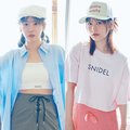 櫻井優衣＆月足天音のハンチング＆キャップコーデ<br>​櫻井優衣（左）・月足天音（右）2025年ar7月号より