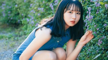 arweb限定先行カット公開】日向坂46上村ひなの1st写真集