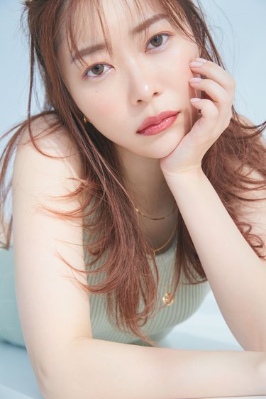 独占】どこよりも早く！指原莉乃プロデュースコスメ”Ririmew