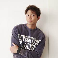 THE RAMPAGE・武知海青、憧れの相手から直々にお誘い!?「”君か、LDHで噂の300yd飛ばすのは”って言っていただいて」撮影裏側のエピソード語る