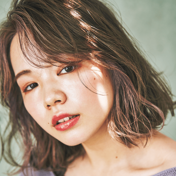 あざとすぎ注意！脱甘ピンクでさりげない今っぽさを