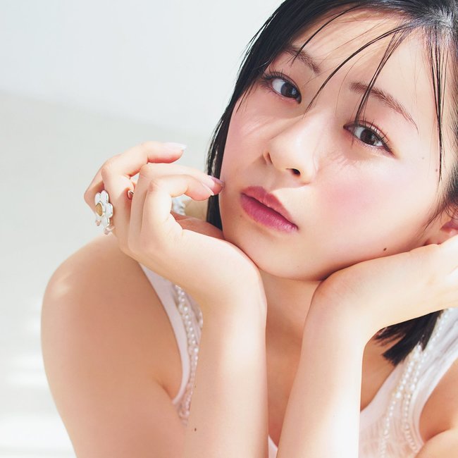 【莉子セルフメイク】赤みやくすみなどの肌悩みをすべて解決！ナチュラル盛れを叶えるセルフメイクから愛用コスメまで徹底解説