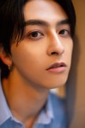 新原泰佑