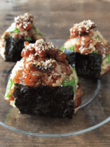 男心をわし掴み！香ばしい照り焼きチキンのおむすびレシピ