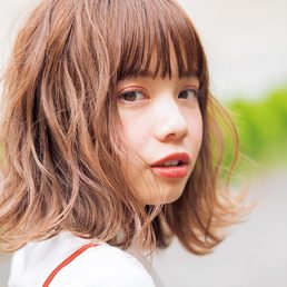 揺れるくしゅっとカールが可愛いボブ♡
