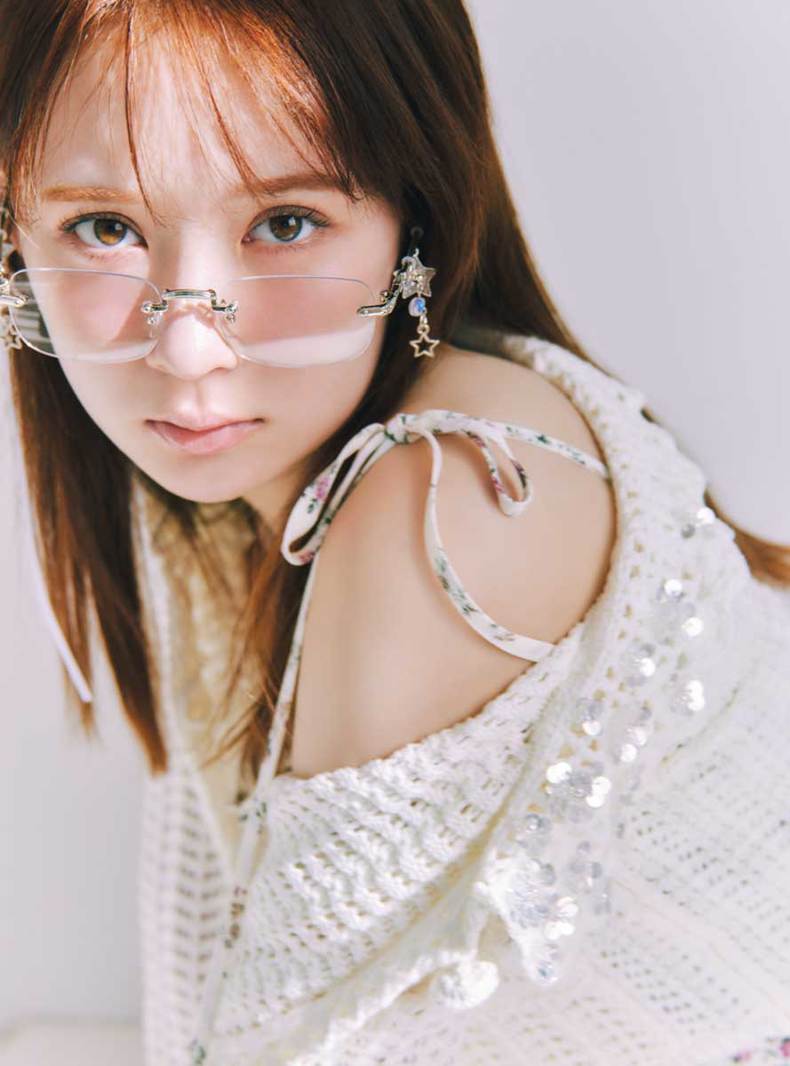 畑芽育。2026年ar3月号より
