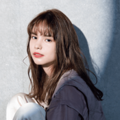 「髪が野暮ったく見えると全部台無し…」透明感ヘアで垢抜け♡【シンプルなのに目を引く髪型】3選