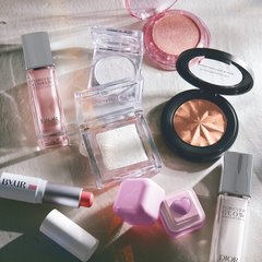 【ar的推しハイライト8選】今やメイクの必需品！どういう違いがある？好みの艶めきを選んでみて♡