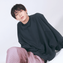 【JO1インタビュー】與那城奨「新品のスパイクが濡れるのが嫌で…」サッカーの練習試合中思わずやってしまった！審判に怒られたエピソード