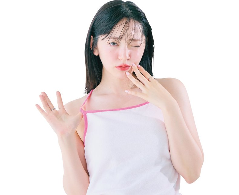 鈴木愛理。ar11月号より
