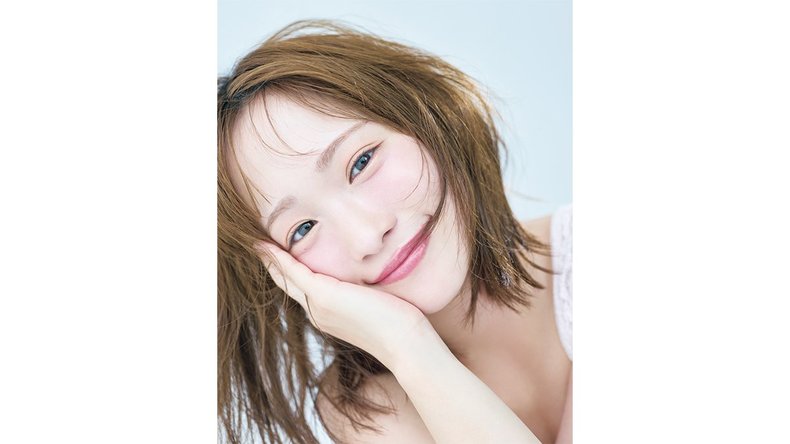 川栄李奈がar7月号特別版のカバーに初登場♡ 自分の好きなパーツは？つい買っちゃうものってある？気になることたっぷりクエスチョン