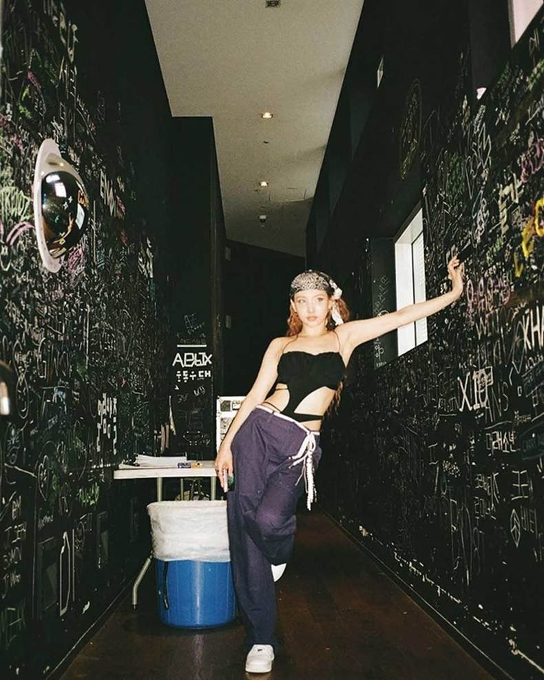 ジャンル別・韓国アイドル「空港コーデ」 ④個性派空港コーデ