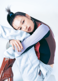 ピンクだけどダークな雰囲気も宿らせてただ可愛いだけじゃない、一歩先をいく洒落感メイクに。 モデル:森絵梨佳