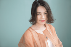 辛口ボブ＋透け感で レディ度が急上昇