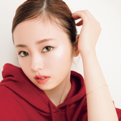 最新版あか抜け顔はこれ！　マット肌には目元のツヤがキモ【今泉佑唯】