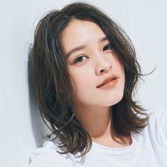 見るたびに表情が変わる、曖昧アッシュブルーで翻弄♥