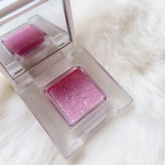 男子の好きなアイシャドウの色って？意外なカラーもランクイン