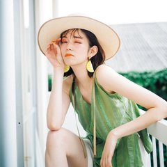 佐藤栞里「もう何本買ったかわからない」美容の最新情報に敏感なモデルたちが推すコスメって？