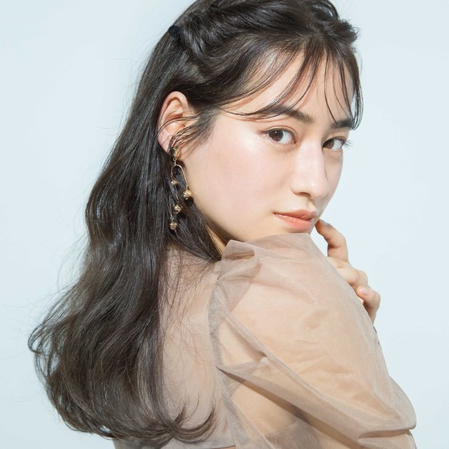 【ロング】韓国っぽ暗髪でつくる♡ えっちみアレンジ２選<br />