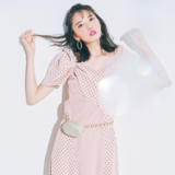 振り向かれる女になるカギここにあり！全身リリーブラウンでつくるラブスタイル