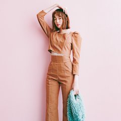 佐藤栞里のヘルシーな腹チラにきゅん♡ 今っぽウエストコンシャスコーデ4選