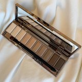 この１０色パレットマジで捨て色なし！モデルエディターが恋するルナソルのパレットを徹底解説【新田玲奈】