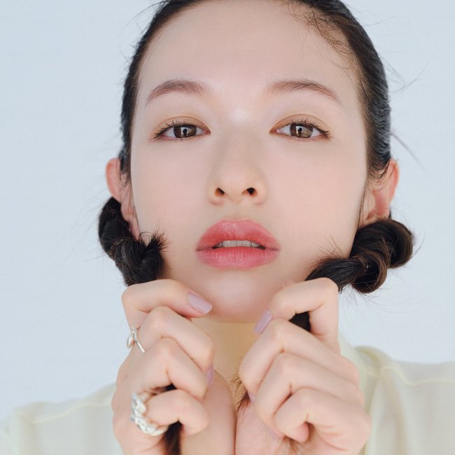 ビターなピンクで今っぽ眉に。恋エリートは”柔らか上質メイク”をするってハナシ♡