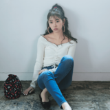 脚見せが苦手な女子聞いて！　実のところデコルテが絶妙に色っぽいってウワサ♡【乃木坂46堀未央奈】