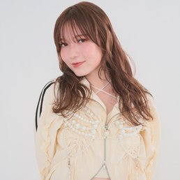 【ロング】甘さと辛さのバランスが絶妙ブリーチなしの中道ベージュ