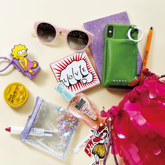 イケてる女子のカバンの中身が知りたい！ It girlの【カバンの中身】を妄撮してみた♡