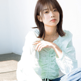 ぱっつんとの相性バツグンな【くびれミディ】でレディ度UP♡