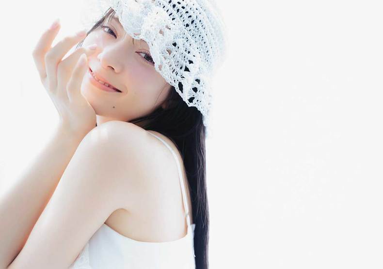 八木アリサ。ar7月号より
