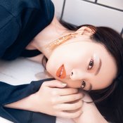【指原莉乃プロデュース】Ririmew(リリミュウ)の星屑グリッターで「魅惑の大人ラメメイク」してみた