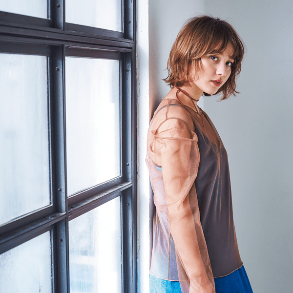 ハイライトを効かせた ボブウルフにみんな注目！