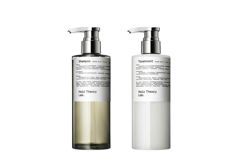 （左）ヘアセオリーラボ　セラムイン　シャンプー　300㎖　￥4,400、（右）同　セラムイン　トリートメント　300㎖　￥4,840