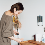 【美容通のコスメ収納の秘密が知りたい‼︎】 モデル・藤井明子がコスメを飾らないワケって？