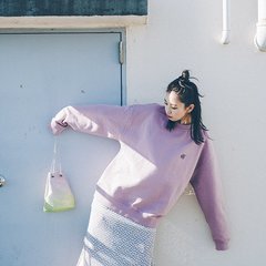 「ラフすぎ？と思うなかれ、スカートからは脚のシルエットが…!」デートにはゆる×ぴたを♡