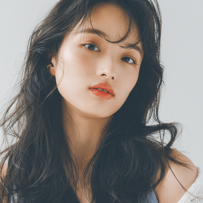 【ミディアム】今っぽセクシーさ全開なかきあげヘアにぞっこん♡