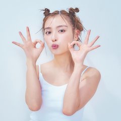 サロンに通わずこの満足感！？内田理央の美肌を守る【最新美容アイテム】がハイテクすぎる