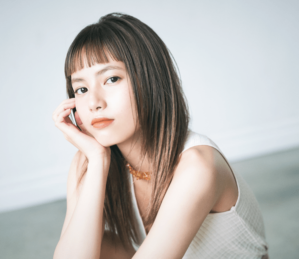 オシャレな子はもうやってるかも？  今季のロングヘアはココが違った！！