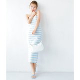 【ウエストが引き締まって見えて最高】爽やかタイトワンピの着こなし